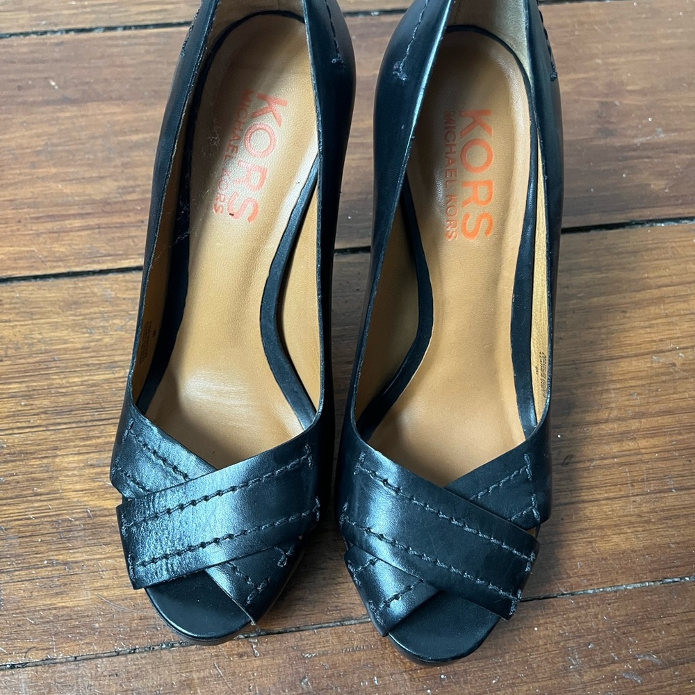 Michael Kors Elegant Black Peep Toe Heels